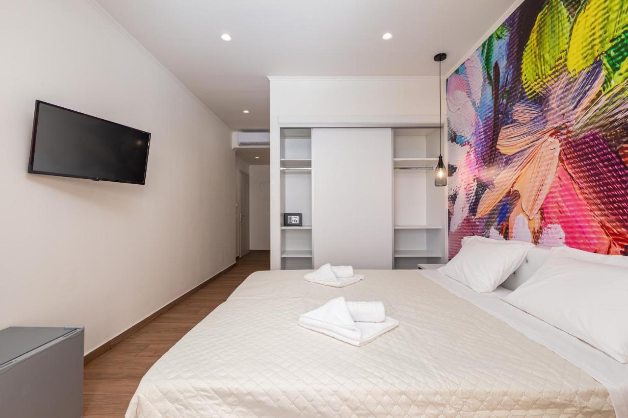 Aqua Luxury Suites By Estia Róda Kültér fotó