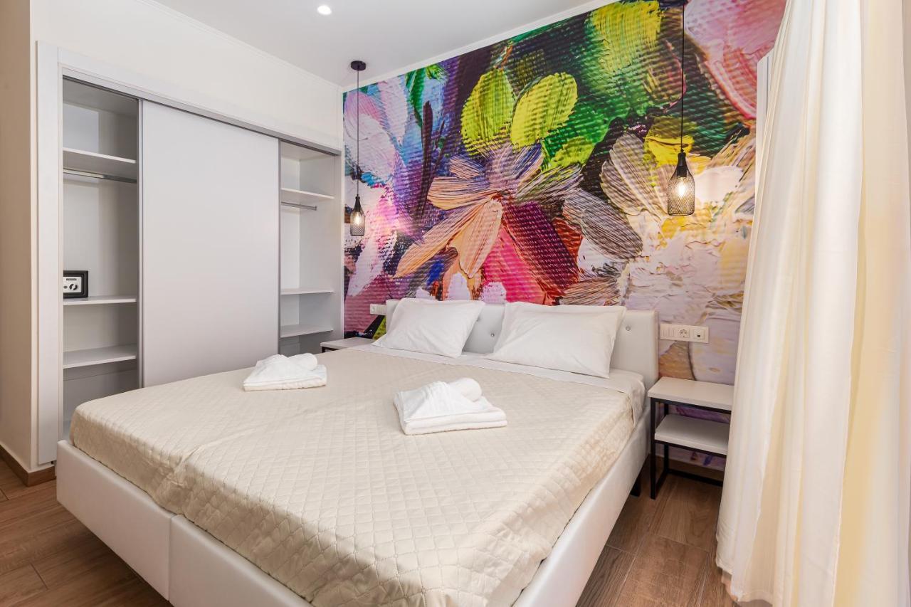 Aqua Luxury Suites By Estia Róda Kültér fotó