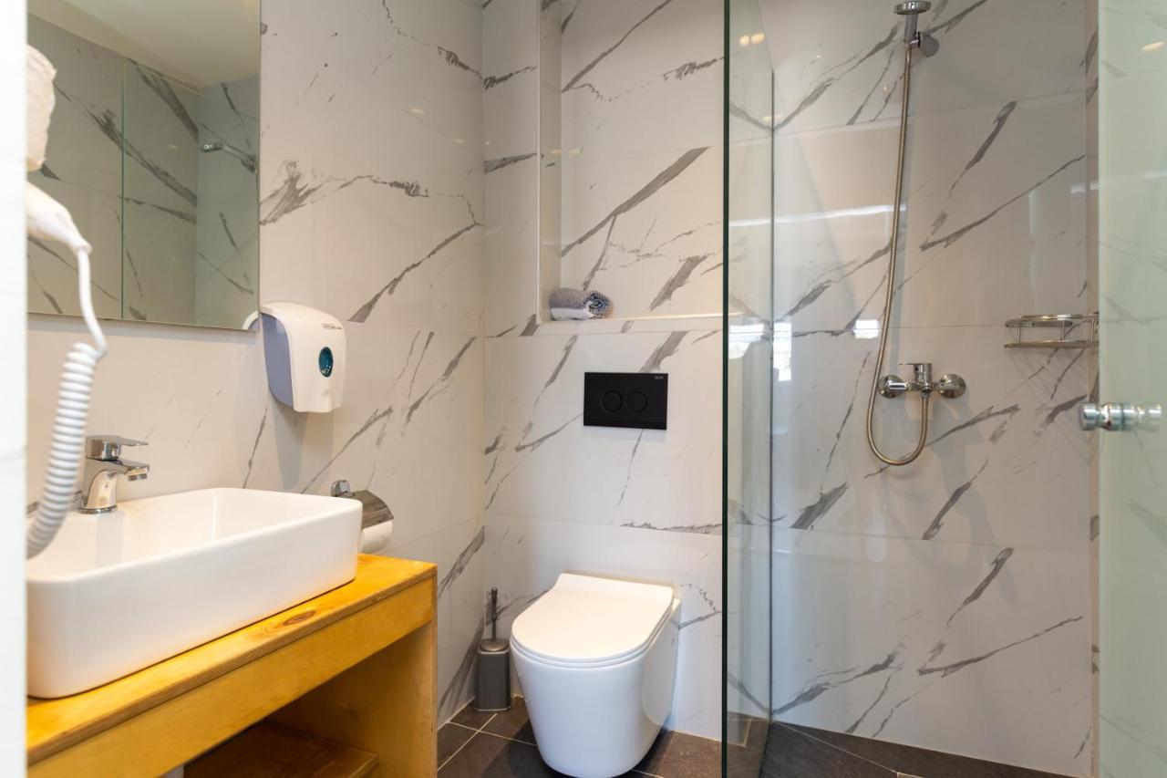Aqua Luxury Suites By Estia Róda Kültér fotó